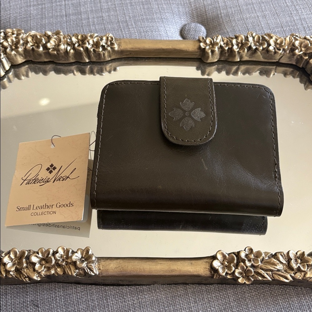 NWT Green Leather Wallet by Patricia Nash